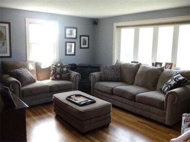 119 Woodburn Dr, Methuen, MA 01844 - photo 5