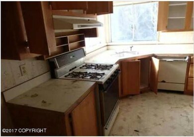 8 Helms Loop Kitchen