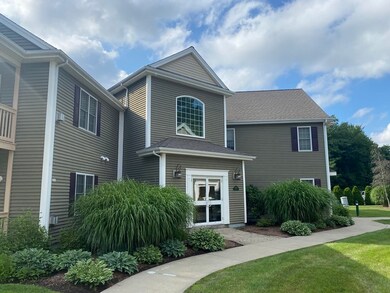 215 Longmeadow Rd unit 303, Taunton, MA 02780 - photo 2