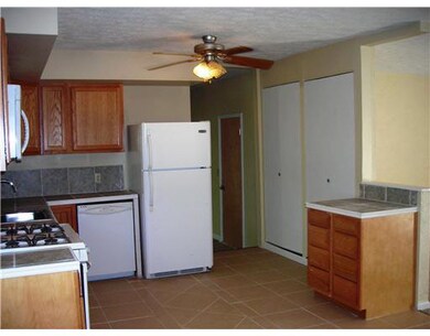 53666 Maplehurst St, South Bend, IN 46637 - photo 3