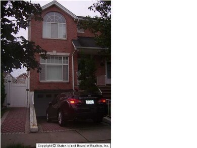 44 Sharrotts Rd, Staten Island, NY 10309 - photo 6