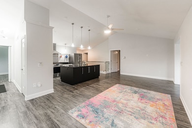 2182 Waterbury Ln E unit 2182, Sycamore, IL 60178 - photo 5