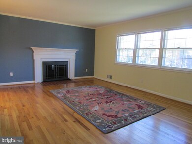 4213 Nutwood Way, Fairfax, VA 22032 - photo 2