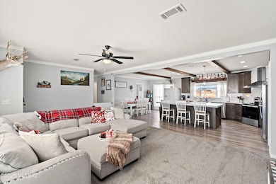 07-Living Area