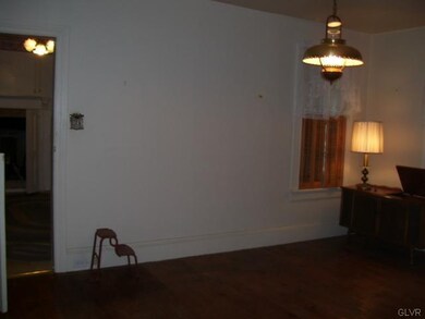 817 Knox Ave, Easton, PA 18042 - photo 7