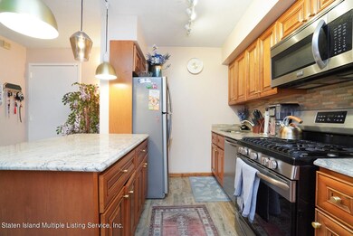 Chestnut Hill at Essex Park unit 1C, Staten Island, NY 10314 - photo 7