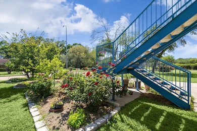 3610 Garapan St, Houston, TX 77091 - photo 3