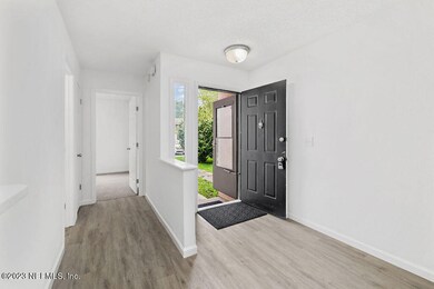 7640 Melissa Ct N, Jacksonville, FL 32210 - photo 3