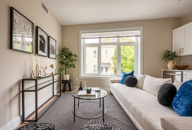 394 Mcgrath Hwy unit 401, Somerville, MA 02143 - photo 4