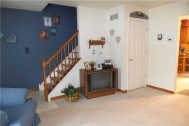 139 Bainbridge Cir, Reading, PA 19608 - photo 3