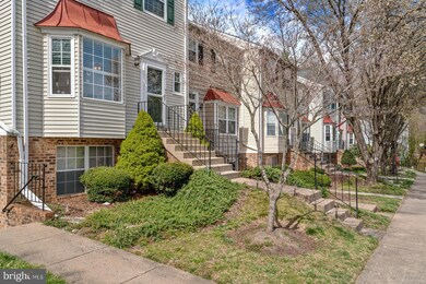 16244 Taconic Cir, Dumfries, VA 22025 - photo 2