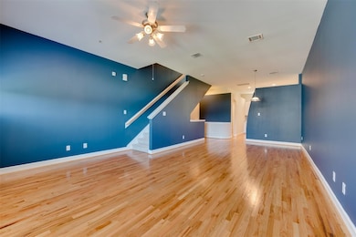 5941 South Loop E unit 1104, Houston, TX 77033 - photo 4