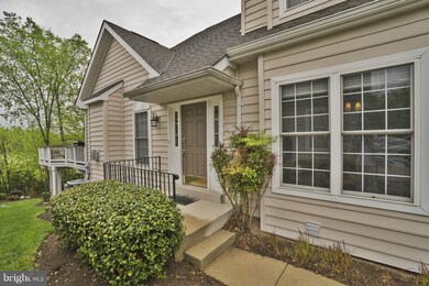 25621 Creek Run Terrace, Chantilly, VA 20152 - photo 3