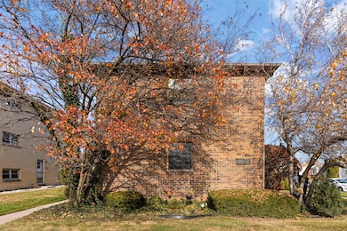 5700 Saint Charles Rd, Berkeley, IL 60163 - photo 2