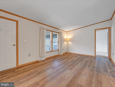 108 Juniper St, Palmyra, PA 17078 - photo 4