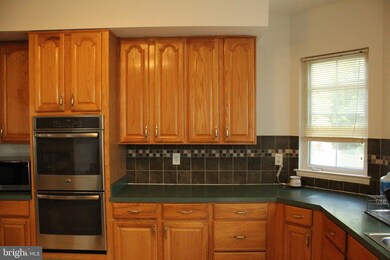 14608 Aylesford Cir, Laurel, MD 20707 - photo 6