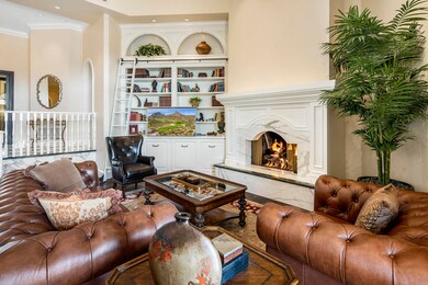Great Room w/ Hidden Pop-up TV