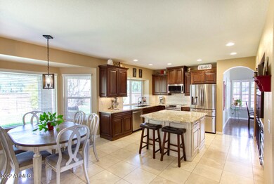 138 E Maria Ln, Tempe, AZ 85284 - photo 5