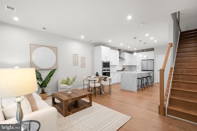 7406 Backett Wood Terrace unit 803, McLean, VA 22102 - photo 2