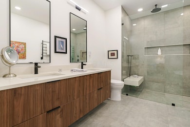 Second Floor Primary Suite Full Bathroom