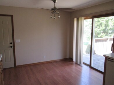 1410 Arbutus St, Janesville, WI 53546 - photo 7