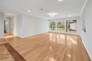 1031 Chamboard Ln, Houston, TX 77018 - photo 4