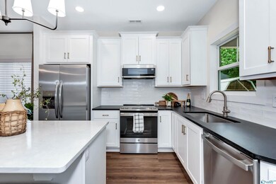 Photographs represent builder's similar products. 