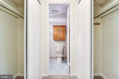 5961 Ohara Landing Ct, Burke, VA 22015 - photo 5