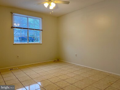 12347 Bonfire Dr, Reisterstown, MD 21136 - photo 7