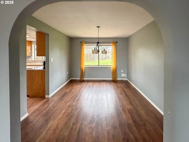 4111 NE 3rd St, Gresham, OR 97030 - photo 4