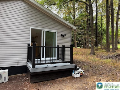 1405 Donalds Rd, Effort, PA 18330 - photo 5