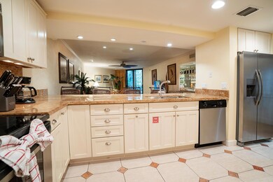 109 Kitchen3