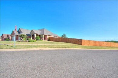 2600 SE 11th St, Moore, OK 73160 - photo 2
