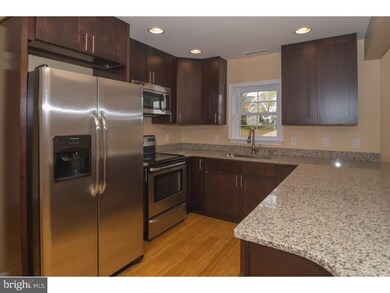 275 Appletree Dr, Levittown, PA 19055 - photo 5