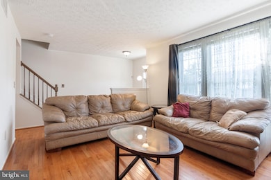 7 Dancer Ct, Owings Mills, MD 21117 - photo 4