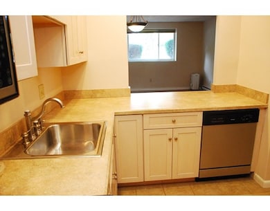 29 Custer St unit 6, Jamaica Plain, MA 02130 - photo 5