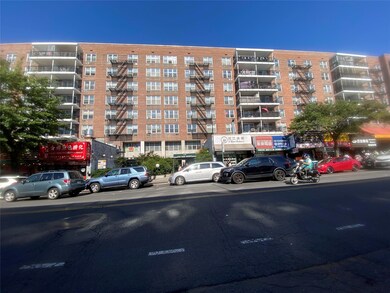 Park Regent Condominium unit 2, Flushing, NY 11355 - photo 3