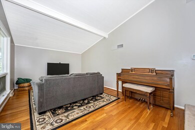 617 Blankner Rd, Sykesville, MD 21784 - photo 5