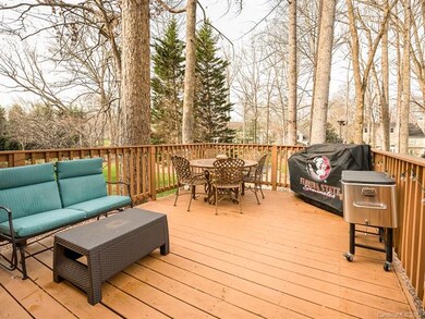 8802 Doe Path Ln, Huntersville, NC 28078 - photo 2