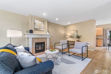 4740 Lake Place S unit C, Renton, WA 98055 - photo 3