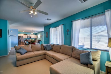 family room 4