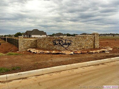 The entrance to this beautiful neighborhood.