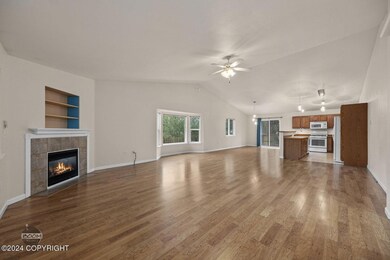 7-web-or-mls-2344 N Thunder Gulch Cir Ex