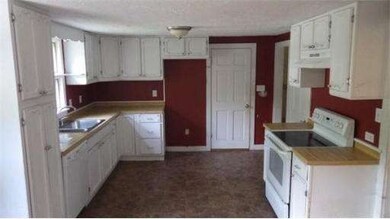 32 Follette St, Grafton, MA 01519 - photo 5