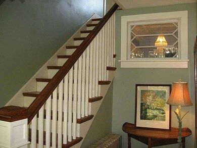 Foyer.