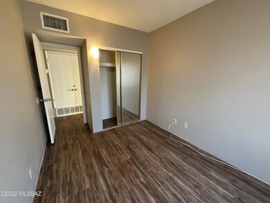 3699 N Mountain Ave unit 11, Tucson, AZ 85719 - photo 7