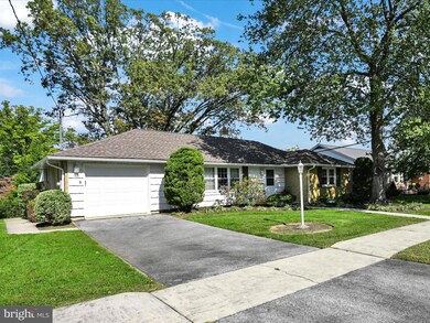 635 E Birch St, Palmyra, PA 17078 - photo 3