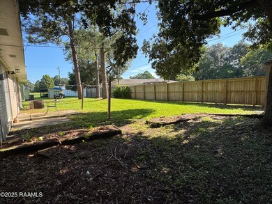 109 Latour St, Kaplan, LA 70548 - photo 2