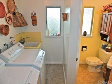 LAUNDRY ROOM WITH SINK