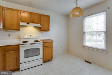 217 Georgetowne Ct, Stephens City, VA 22655 - photo 2